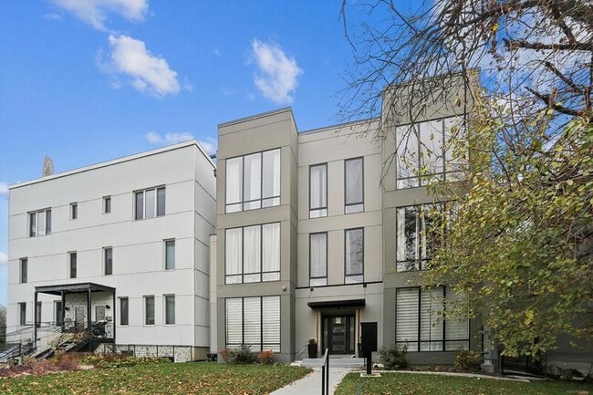 Foto del edificio - 517 Montana Ave NE