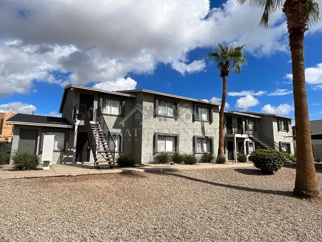 Foto del edificio - 2104 E Eugie Terrace