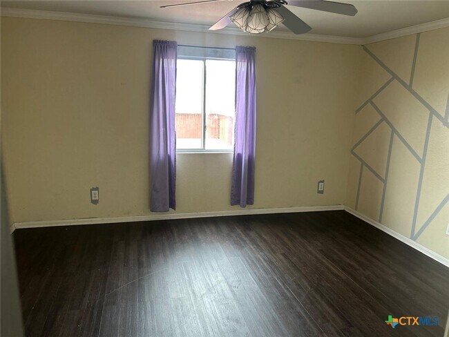 Building Photo - 611 Perseus Dr