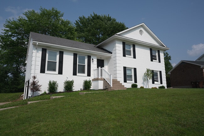 Photo - 411 Bromwell Dr House