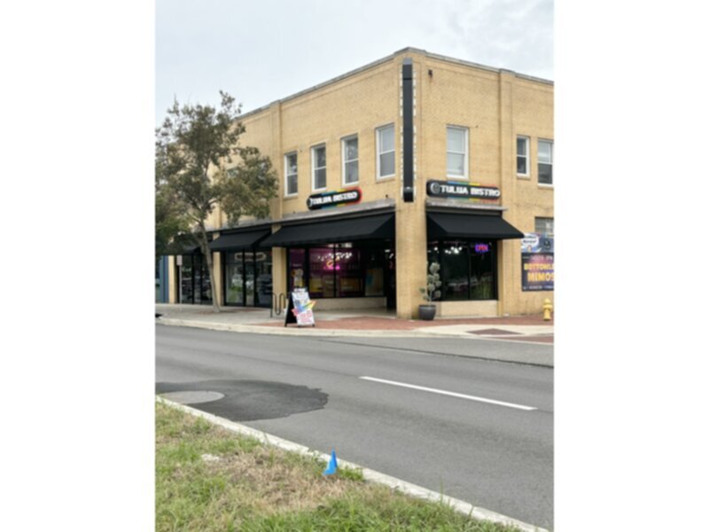 Foto principal - Upstairs Apartment on the corner of 7th &a...