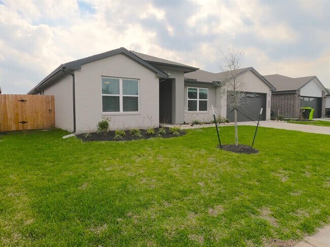 Foto del edificio - 1119 Hyde Lk Ln