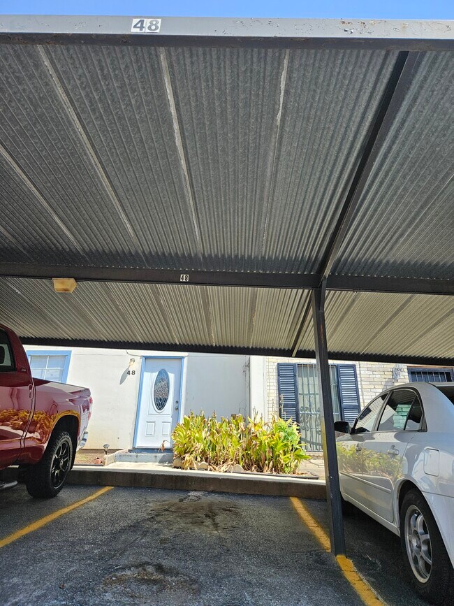 Foto del edificio - 6427 Wurzbach Rd
