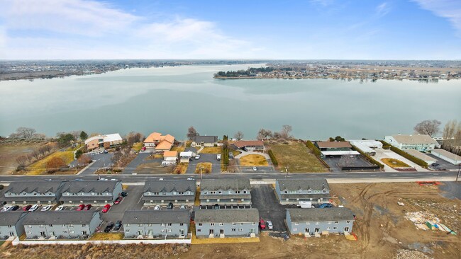 Foto del edificio - 2625 W Marina Dr