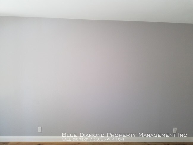 Foto del edificio - Recently upgraded 2 BR townhome in Woodlan...