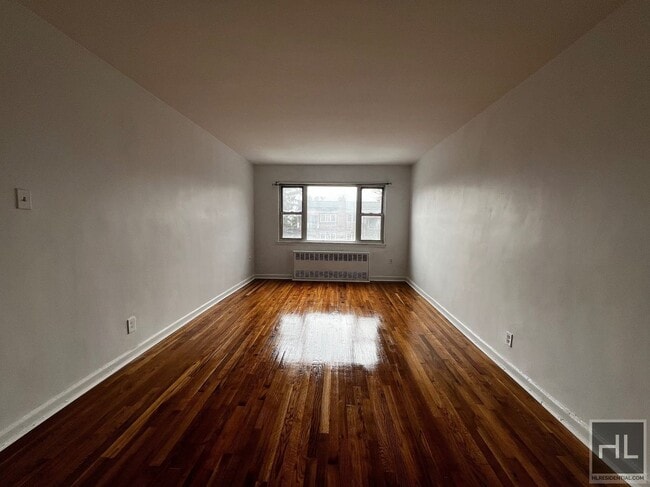 Building Photo - 70 STREET