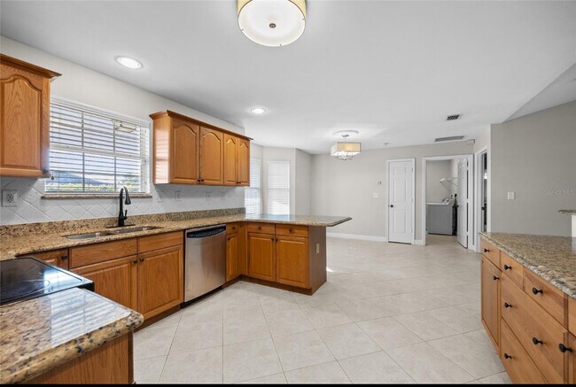 Foto del edificio - 484 NW 232nd Terrace