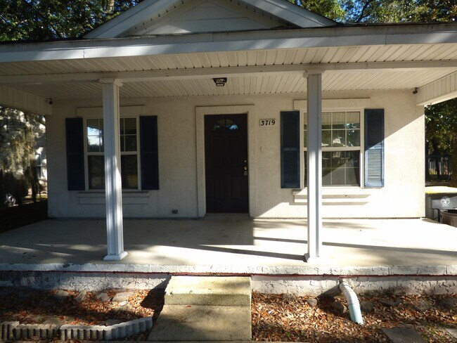 Foto del edificio - 3719 Brentwood Blvd