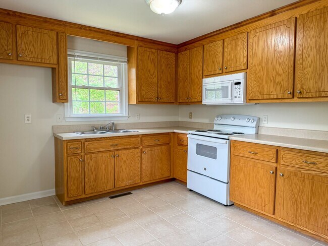 Foto del edificio - 1211 A Central Ave in Hopewell