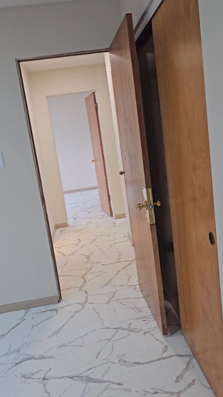 Building Photo - 1542 S Austin Blvd