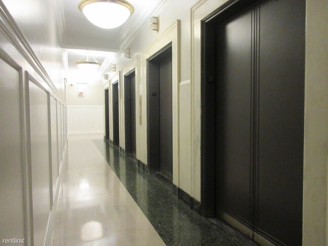 Building Photo - Studio, 1 bath  - 55 E Washington St Apt 1714