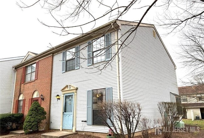 Foto del edificio - 536 Manchester Ct