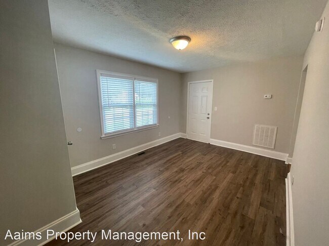 Foto del edificio - 1 br, 1 bath House - 232-D Woodrow Street