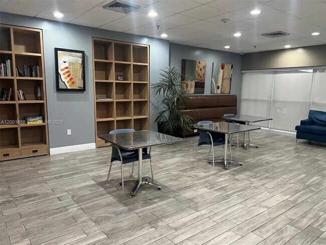 Foto del edificio - 850 N Miami Ave