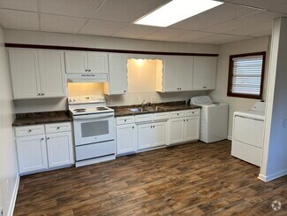 Building Photo - 5 S Lowder St