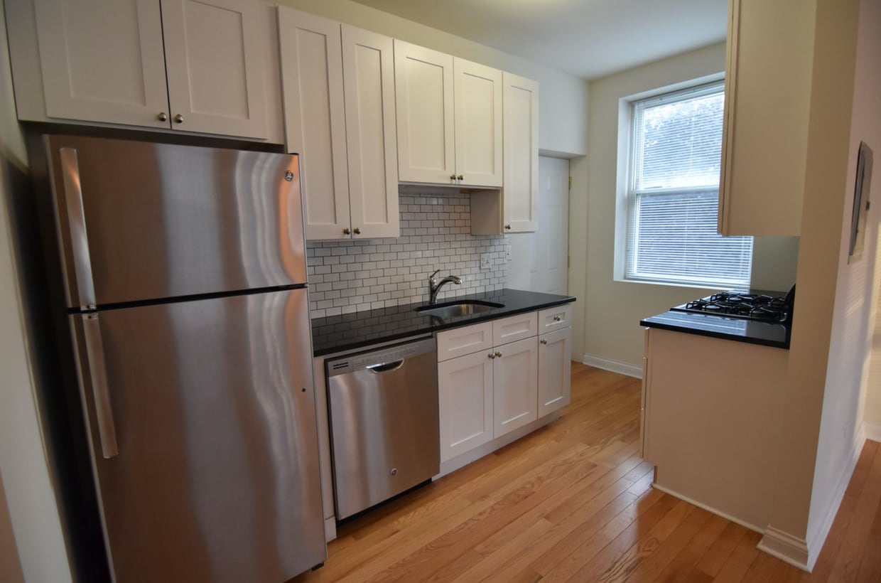 Primary Photo - 716 W Grace St