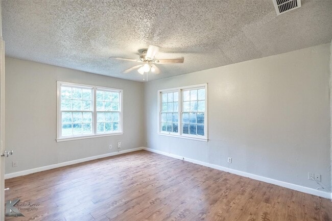 Foto del edificio - 1641 Marshall St