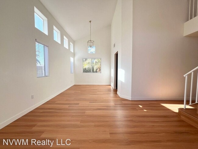 Building Photo - 3 br, 2.5 bath House - 5213 White Coyote Pl