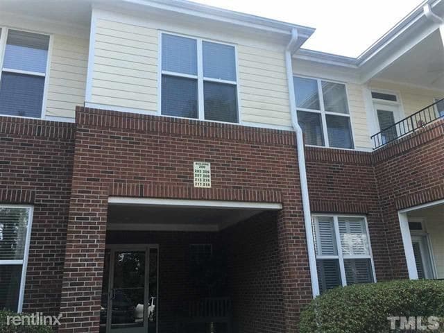 Building Photo - 217 Savannah Ridge Rd