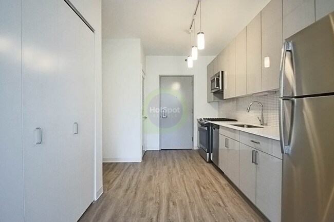 Foto del edificio - 850 W Van Buren St