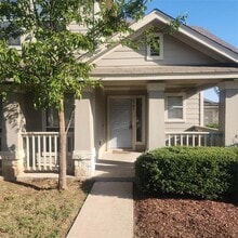 Building Photo - 2341 Bluffstone Dr