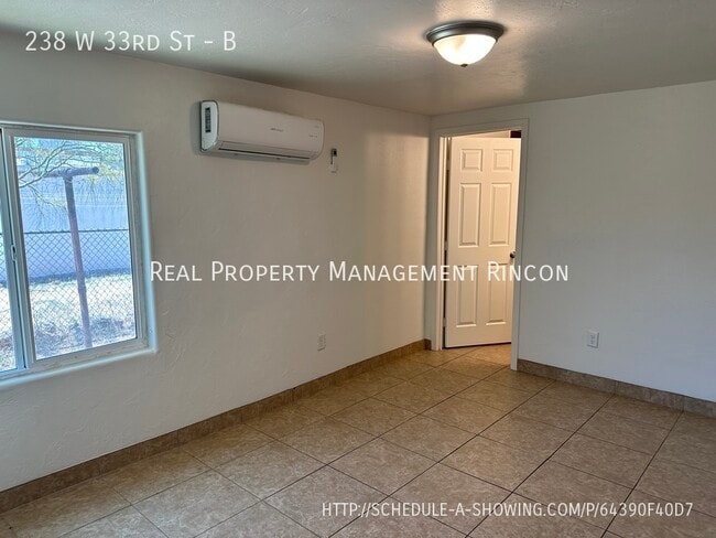 Building Photo - 238 W 33rd St