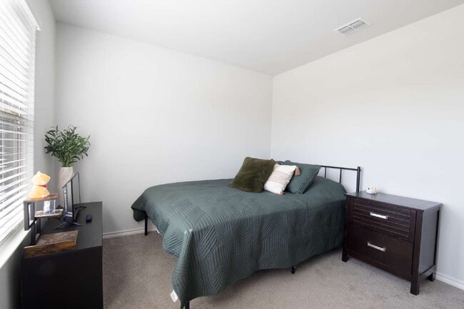Photo - Serene 3BD Fort Worth Oasis | All Utilities Included | Near Alliance Hub Apartment