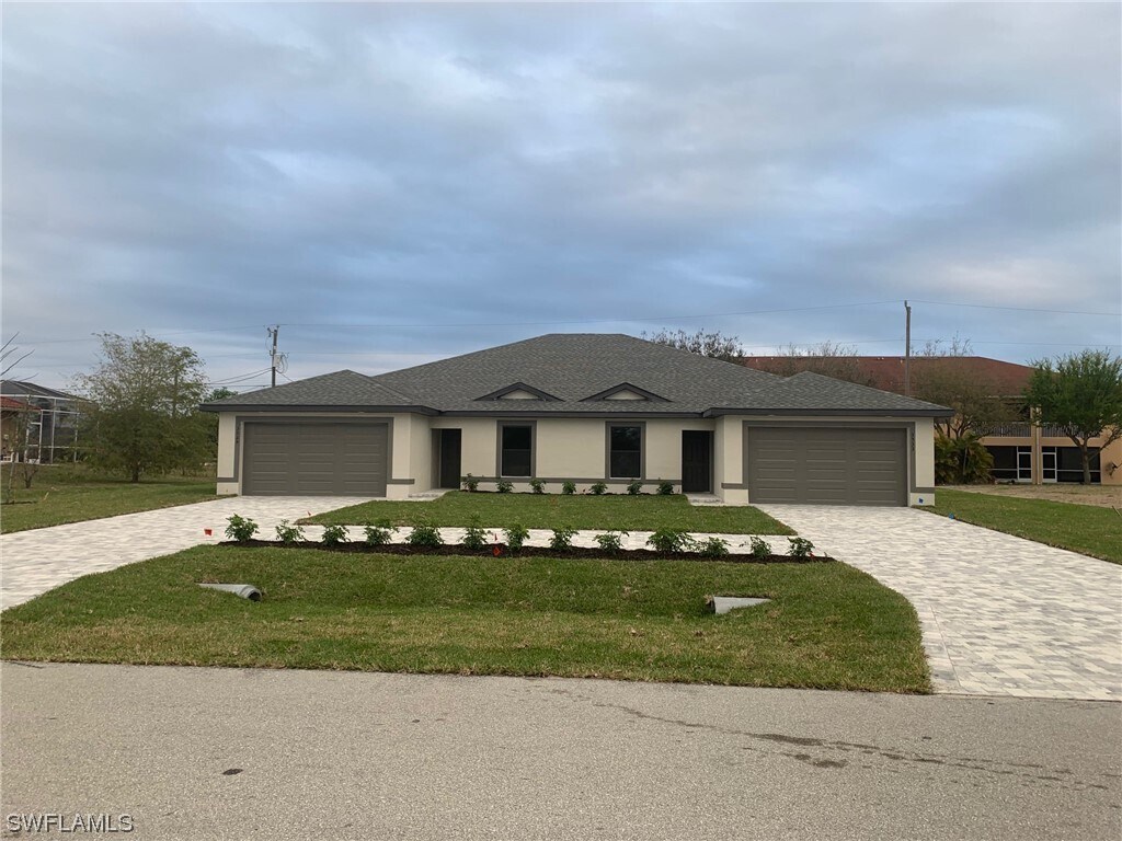 Primary Photo - 3919 SW 8th Ct