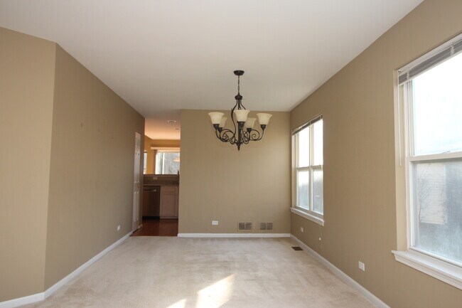 Building Photo - 1551 Woodbury Cir