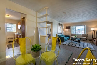 Building Photo - 11 Allen St