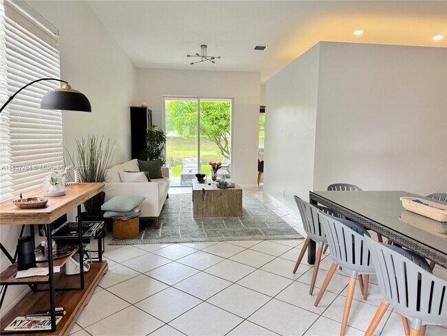 Foto del edificio - 1074 Bluewood Terrace
