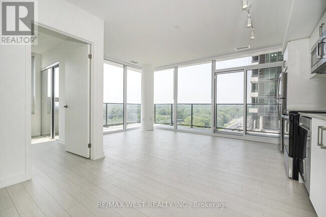 Building Photo - 4010 Eglinton Ave W