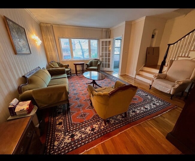 Foto del edificio - 105-37 65th Rd