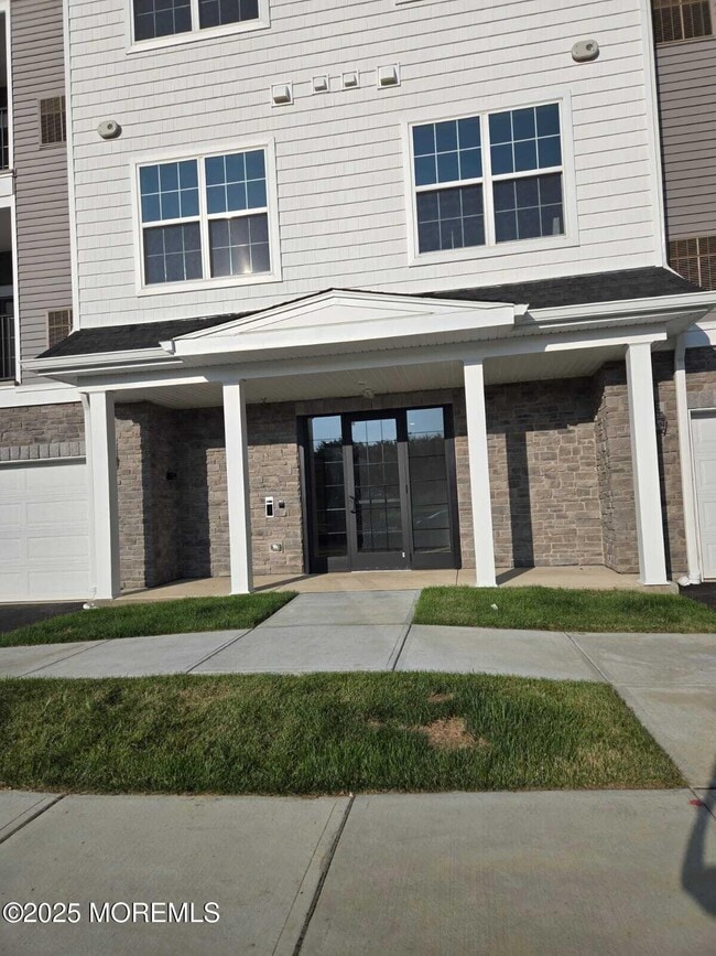 Building Photo - 28 Radford Ct