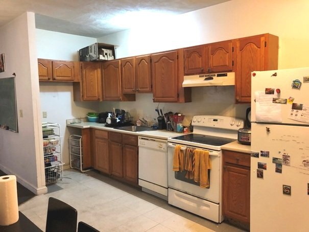 Primary Photo - 112 Berkshire St