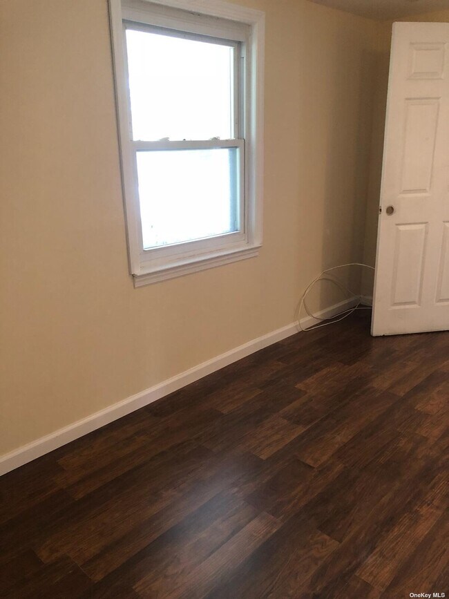 52 Grand Haven Dr, Commack, NY 11725 House Rental in Commack, NY