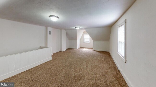 Building Photo - 247 Rutland Ave