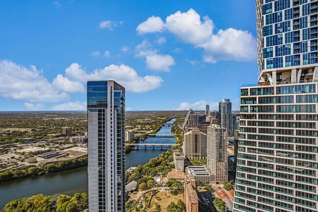 Foto del edificio - 610 Davis St