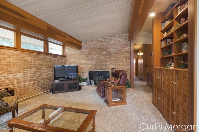 Building Photo - 4 br, 2.5 bath House - 1500 Blythe Ct NW 1...