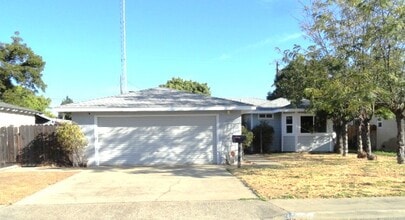 Building Photo - 2225 Carrigan St Building Photo - 2225 Carrigan St
