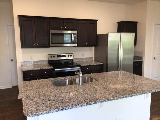 Foto del edificio - 128 Orion Way