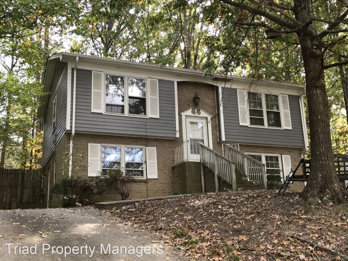 Primary Photo - 3 br, 2 bath House - 4725 Pennoak Rd