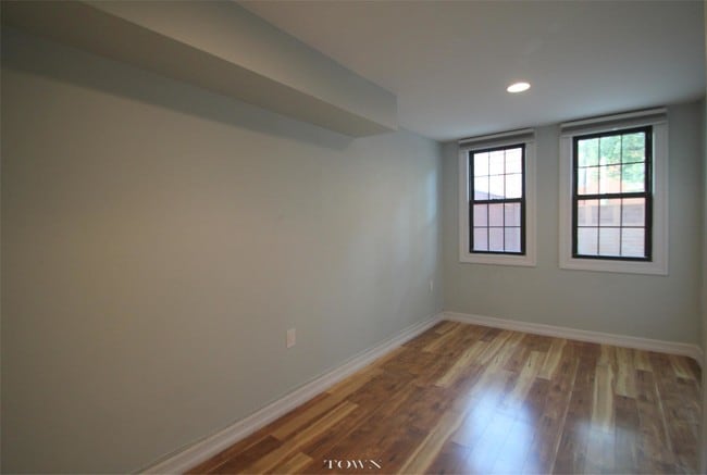 Building Photo - 358 Gates Ave