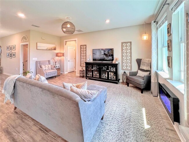 Foto del edificio - 309 Daylily Blvd