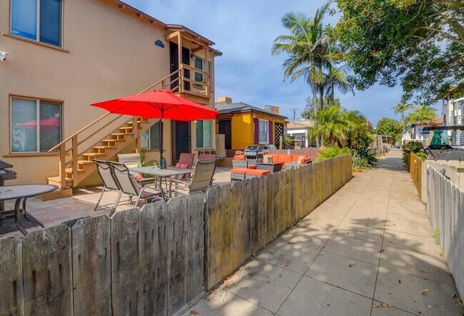 Foto del edificio - 817 Island Ct