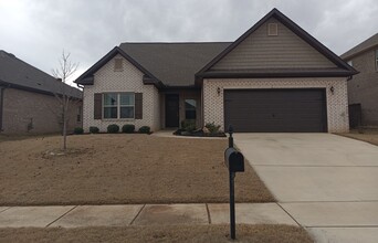 Building Photo - 276 Holt St