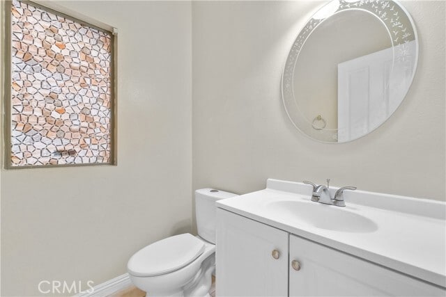 Foto del edificio - 2074 Lakeshore Dr