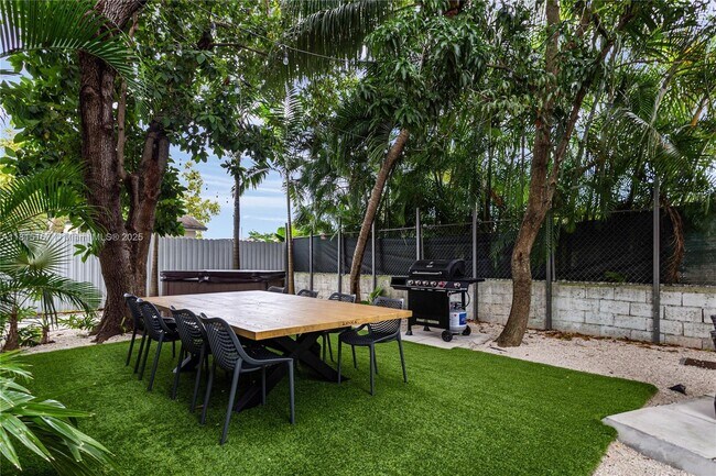 Foto del edificio - 3154 SW 5th St