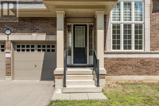 Building Photo - 8 Monarch Dr