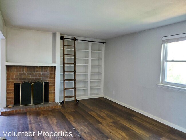 Building Photo - 2 br, 2 bath House - 1120 N Graycroft Ave.